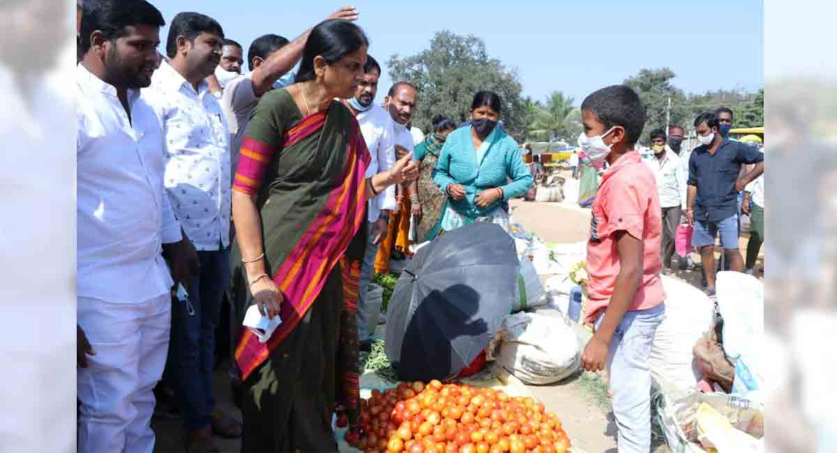 Hyderabad: Vegetable vendor boy back to school