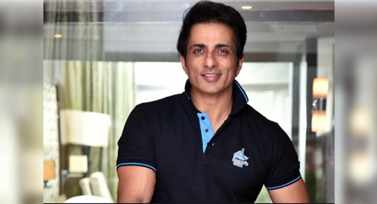 Sonu Sood rescues 19-year-old accident victim