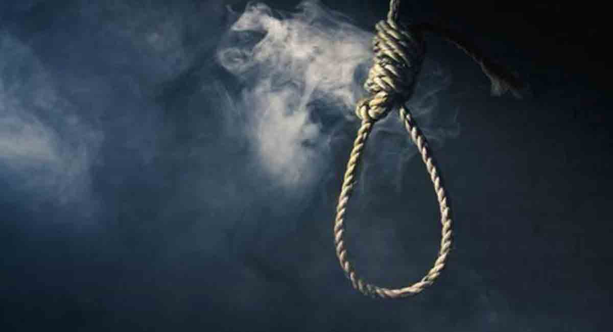 Constable commits suicide in Hyderabad