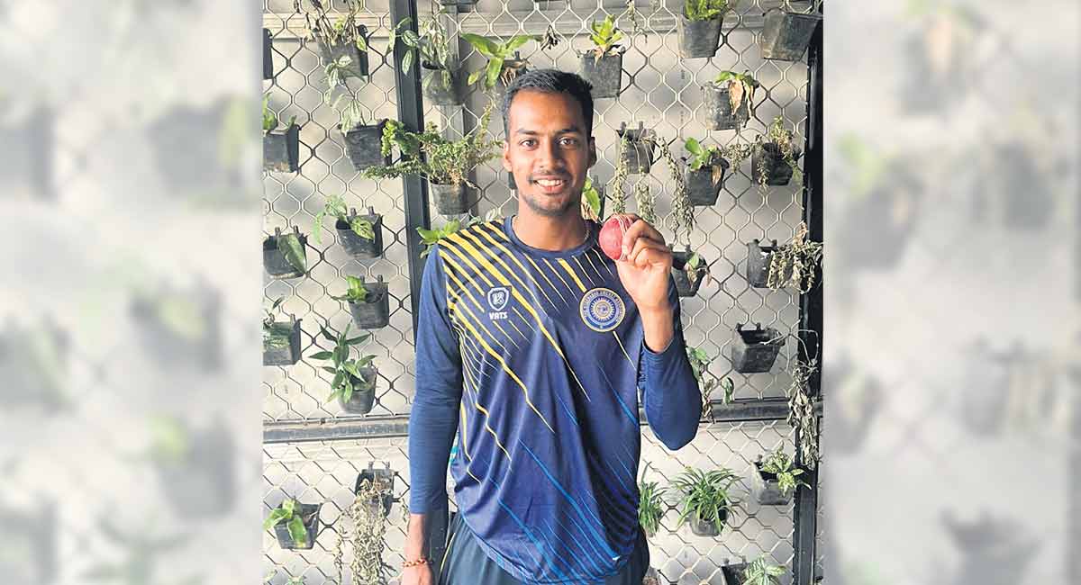 Ranji Trophy: Tanay runs through Bengal batting, Hyderabad end Day One at 15/2