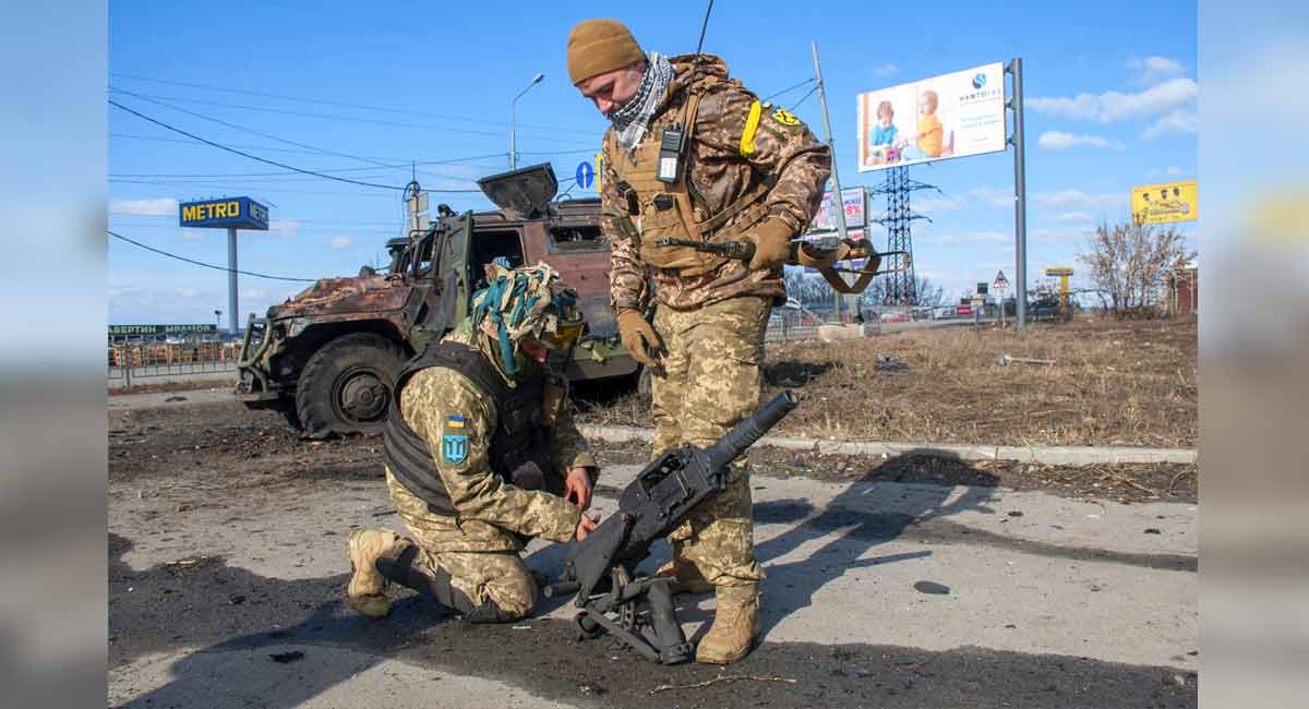 Ukraine mobilises 1L troops amid conflict with Russia