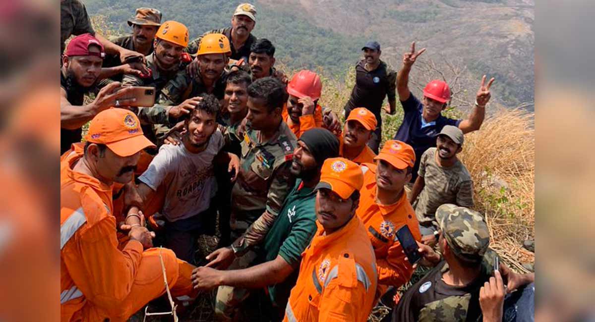 Watch: Indian Army rescues boy stranded on cliff in Kerala
