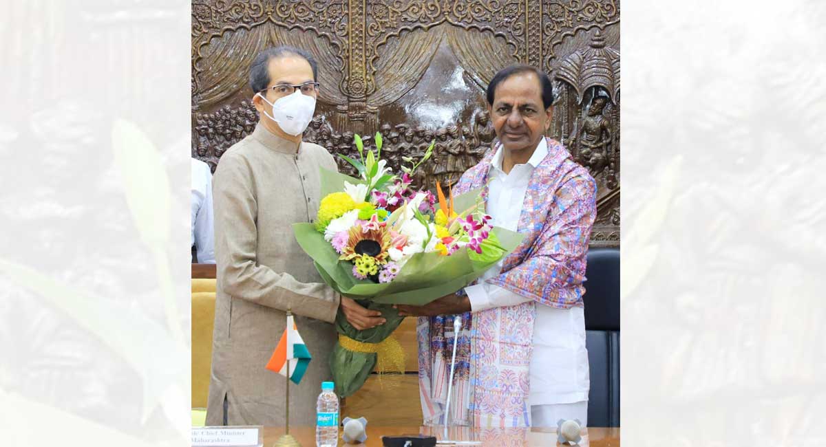 CM KCR, Maharashtra CM Uddhav call for unification of like-minded forces to fight the BJP