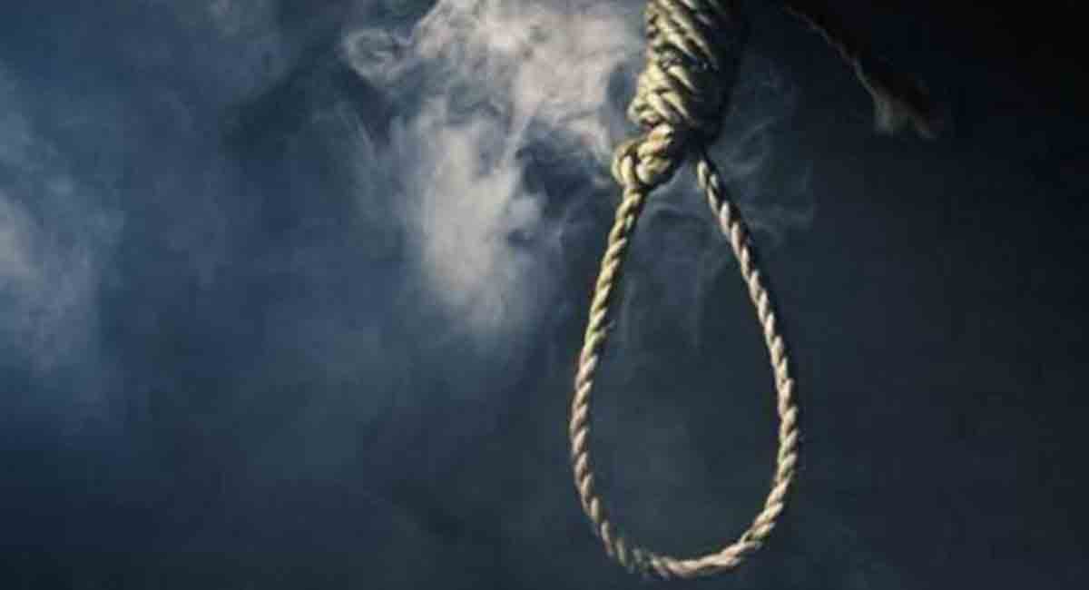 Teenage boy found hanging in Hyderabad