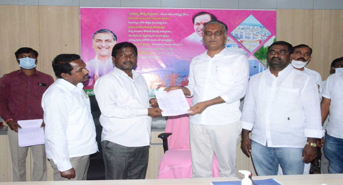 BJP repeating falsehood 100 times to project is as truth: Harish