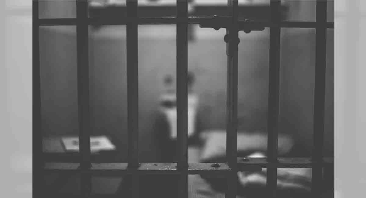 Woman jailed for cheating lecturer in Hyderabad