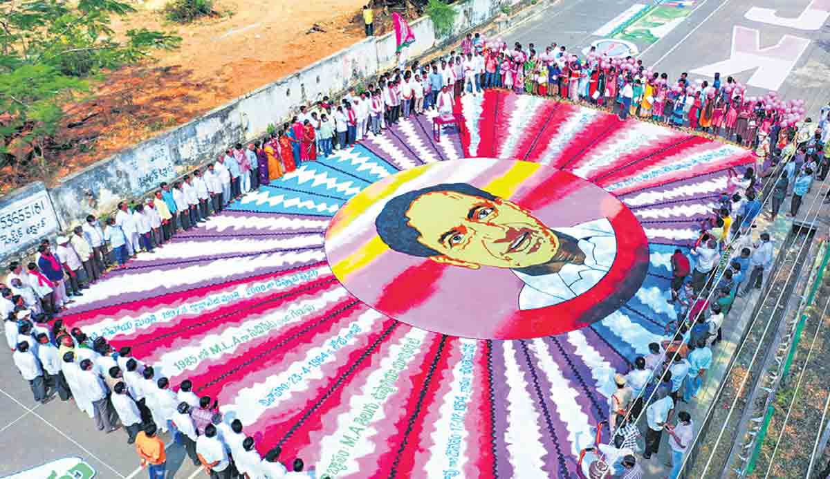 Who’s who of India greet KCR