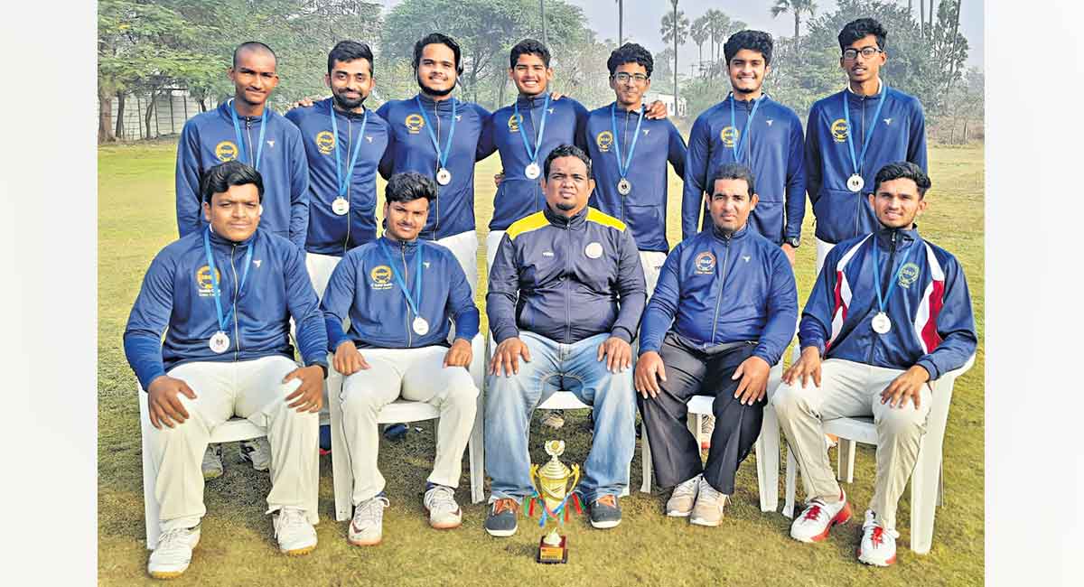 Combined District XI lift Zakir Hussain trophy