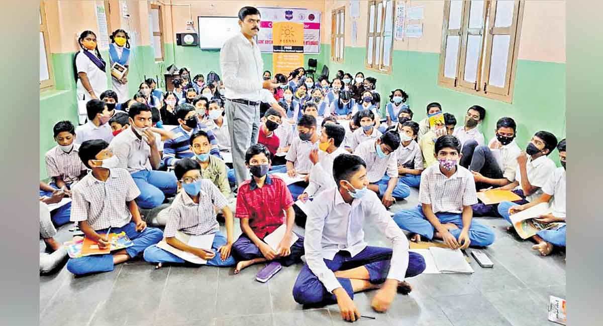 Hyderabad-based Roshni Trust fights mental health stigma