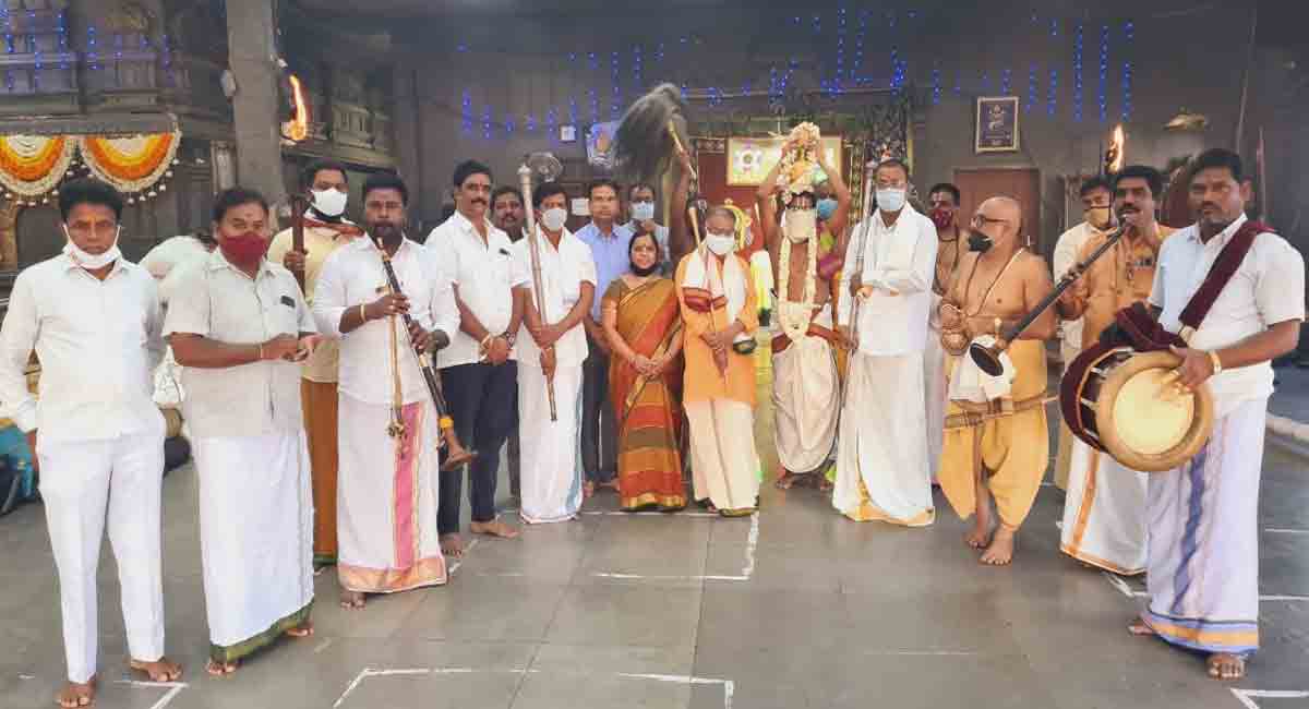 Telangana: Devotees perform ‘Giri Pradakshana’ at Yadadri