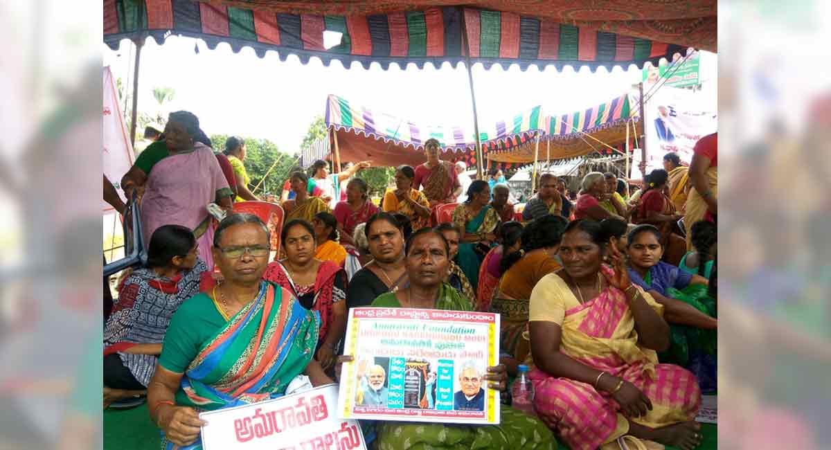 Amaravati farmers erupt in joy after protesting for 800 days