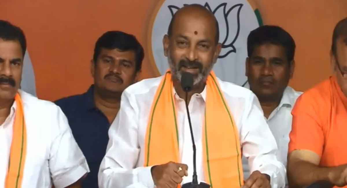 Fill up all 1.91 lakh vacancies: Bandi Sanjay to TS govt