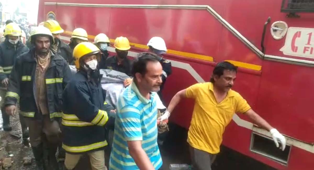 Bhoiguda fire mishap: Efforts on to identify bodies