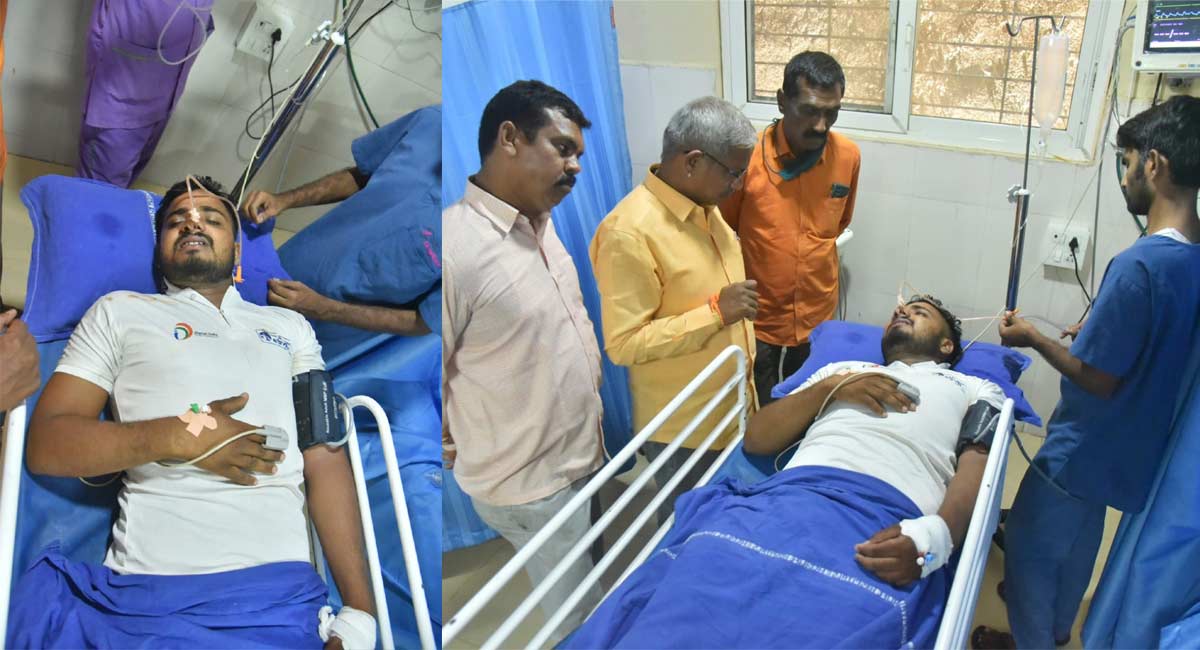 Car driver attempts to end life in Mancherial