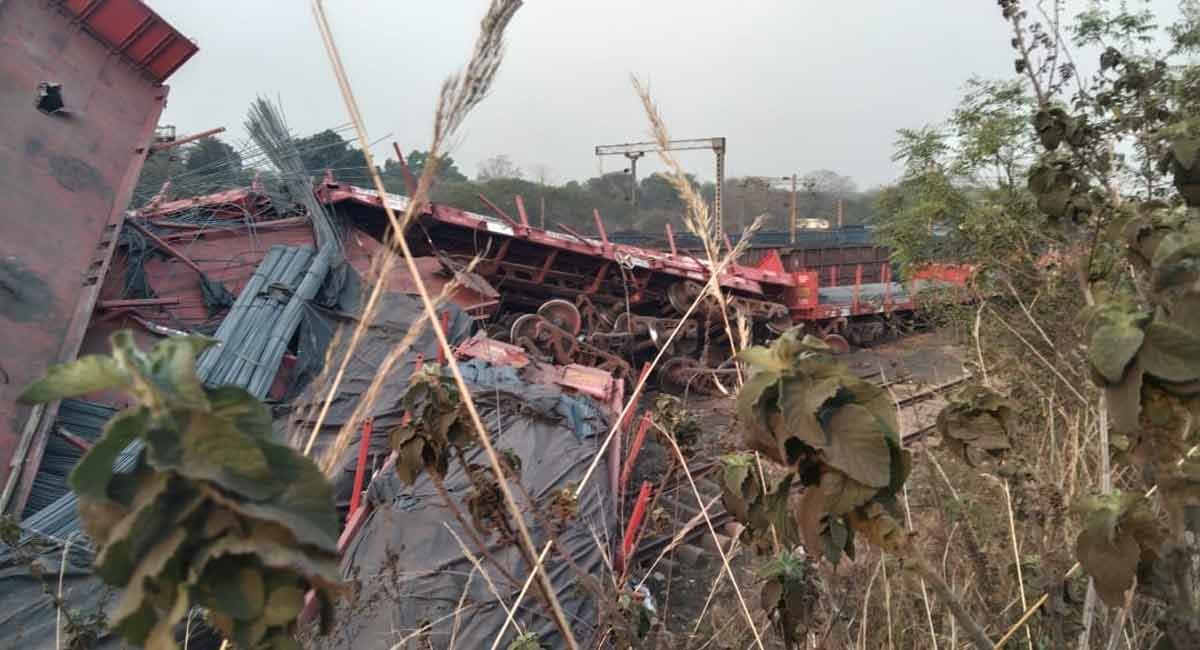 Chhattisgarh: Derailment of two goods trains in Raigarh hits train services