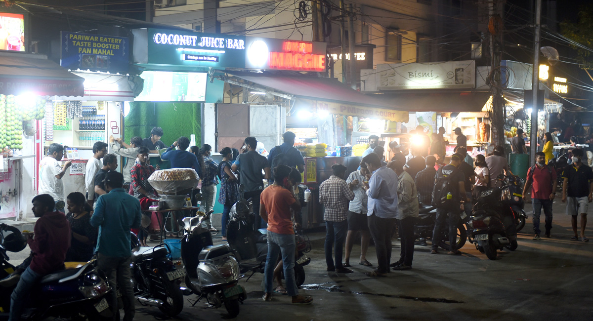 As Covid recedes, Hyderabad’s DLF night street gets buzzing again