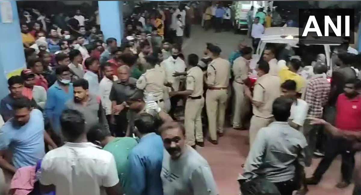 Five dead, 17 injured in road accident in Chhattisgarh