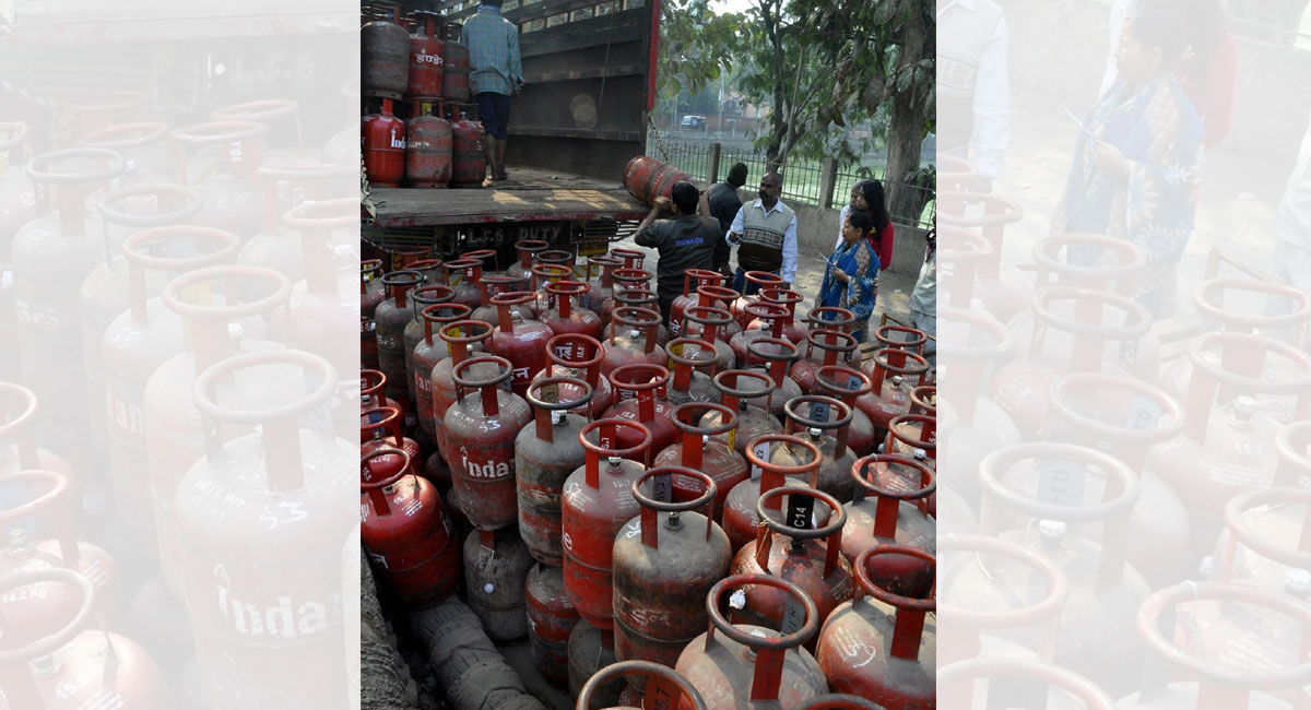 Inflation burning hole in common man’s pocket