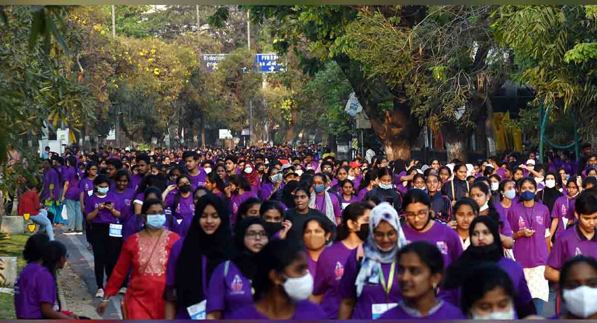 Huge turn out for ‘Gender Equality Run’ organised by Hyderabad City police