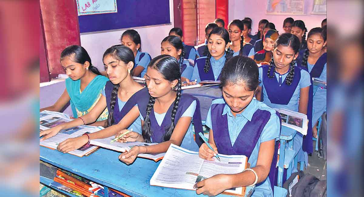 Telangana: Govt schools to go tech-savvy