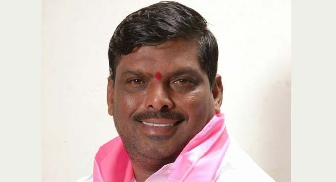 Centre acting against employees: Patancheru MLA