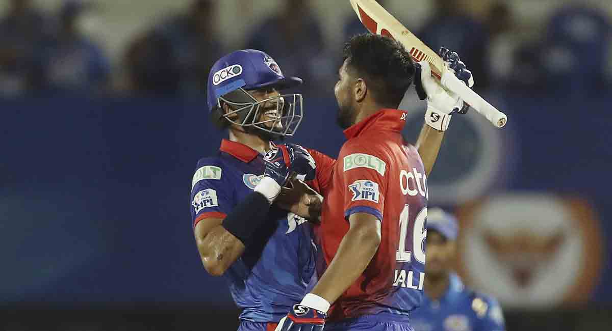 IPL 2022: Delhi Capitals get off to a flier, stun Mumbai Indians