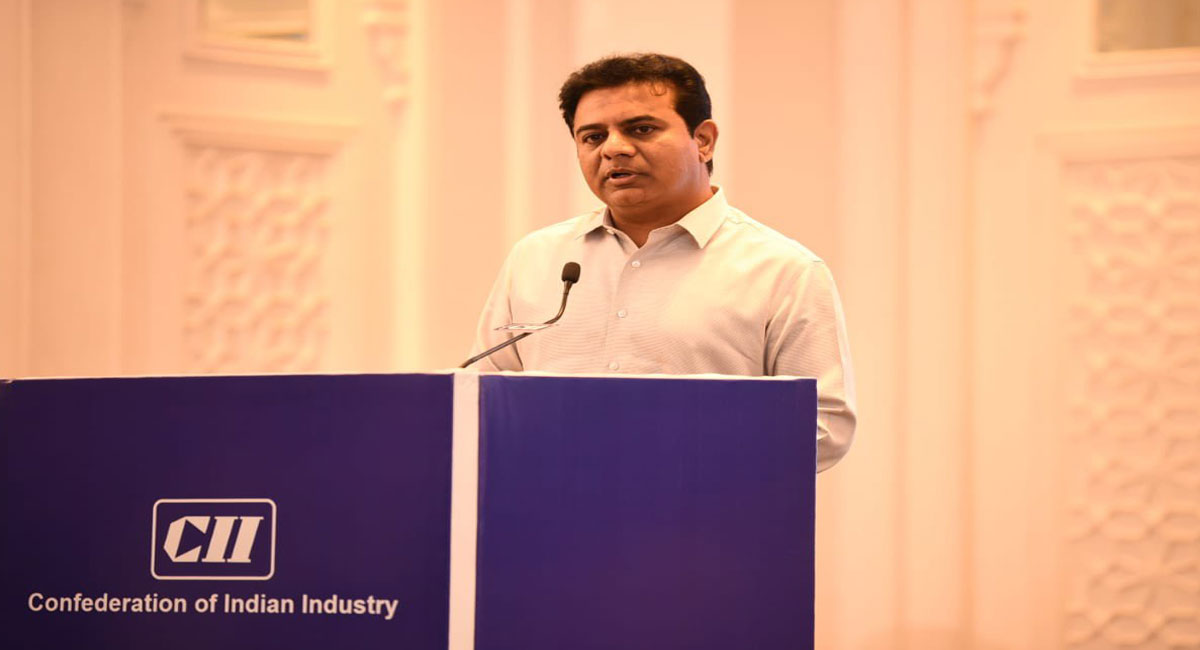 Centre ignoring Telangana, arm-twisting companies to choose locations like Bundelkhand: KTR