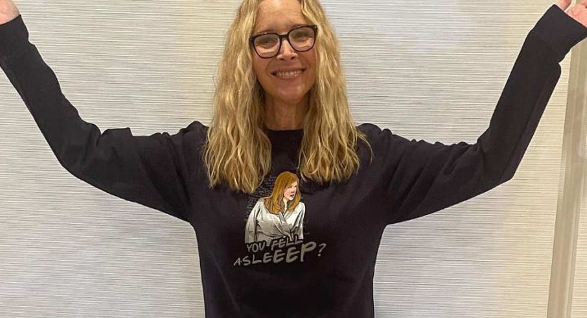 Lisa Kudrow says she’s up for a ‘Friends’ reboot but there’s a catch!