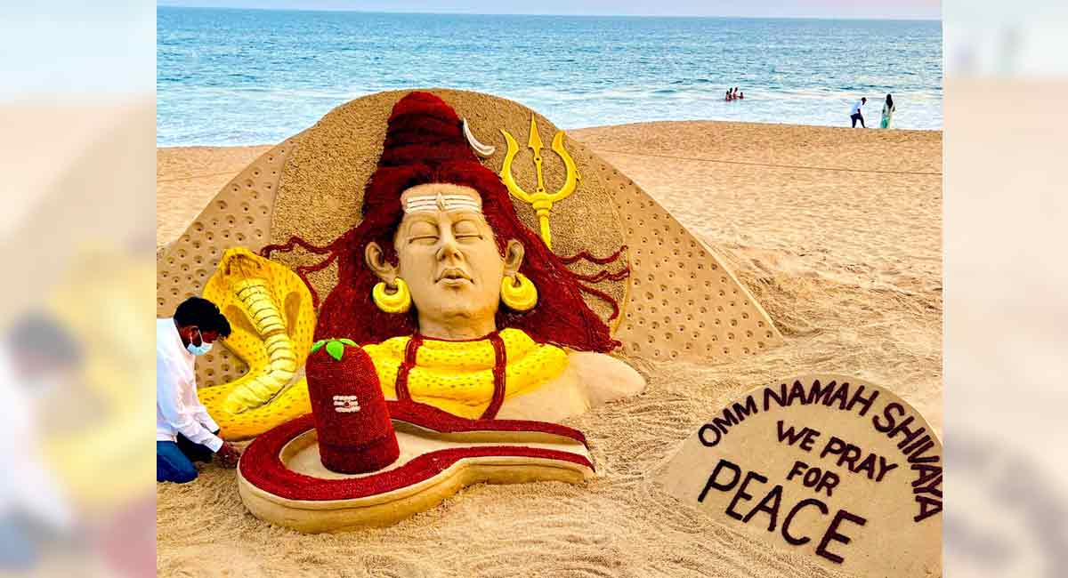 Maha Shivaratri: Sand sculpture of Lord Shiva with 23,436 rudraksha beads
