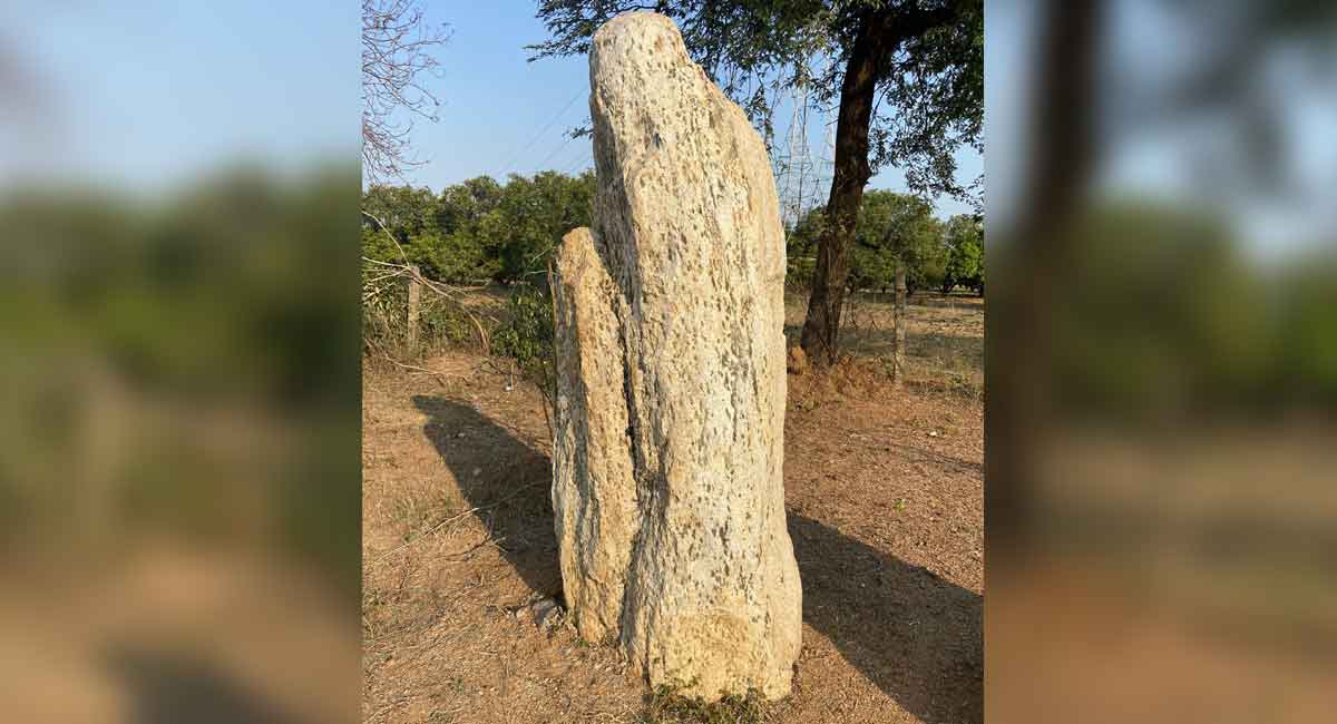 Telangana: Menhir from Iron Age discovered at Ellarigudem