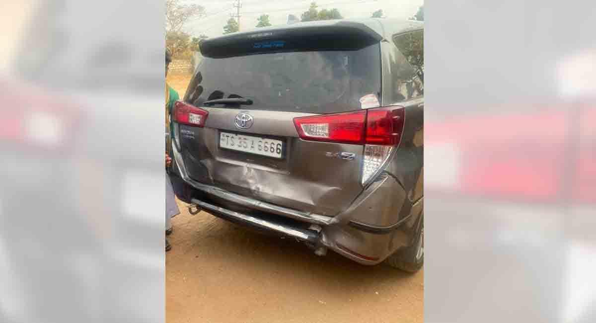 Medak MLA Padmadevendar Reddy escapes unhurt in road accident