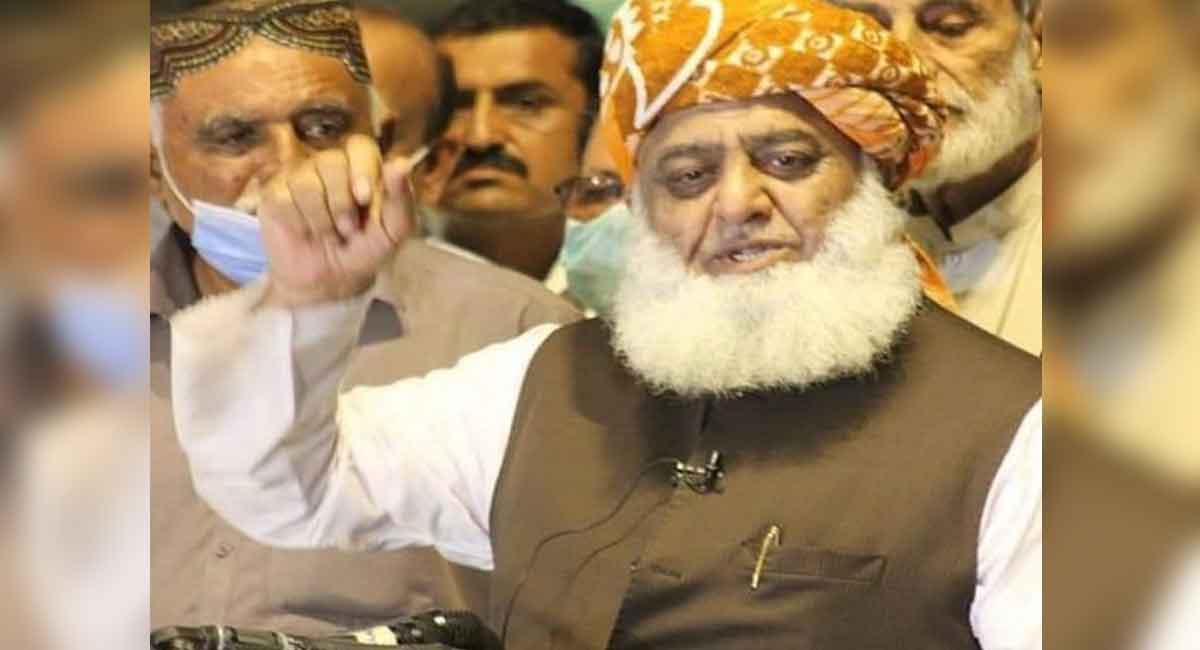 PDM chief claims support of 175 MNAs over no-trust motion against Imran Khan