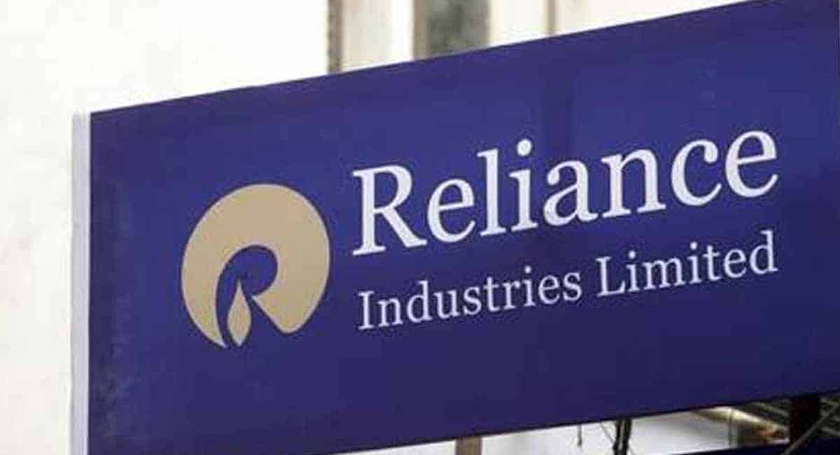 Reliance terminates sub-lease of 950 Future stores