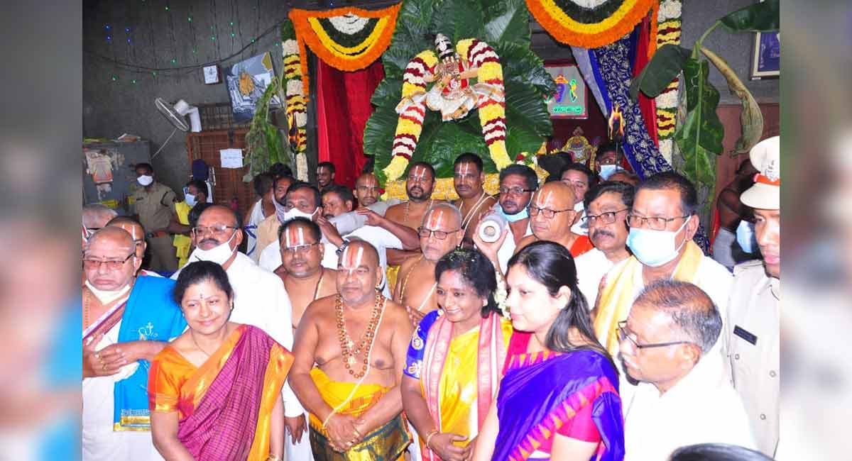 Renovated Yadadri temple is amazing: Governor Tamilisai