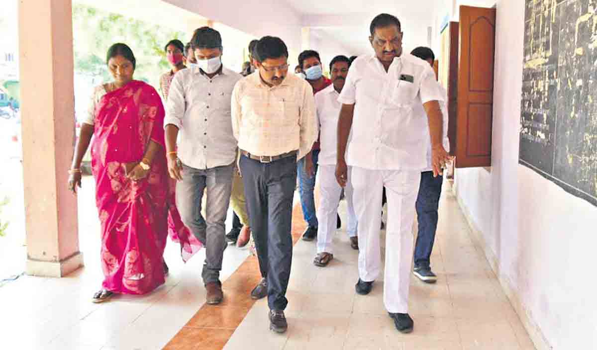 Will change face of govt schools: Karimnagar Mayor