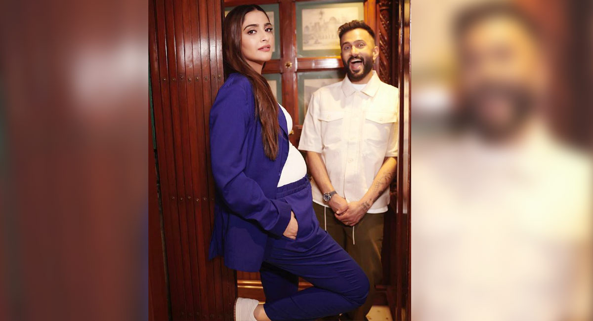Sonam Kapoor, Anand make first public appearance after pregnancy announcement