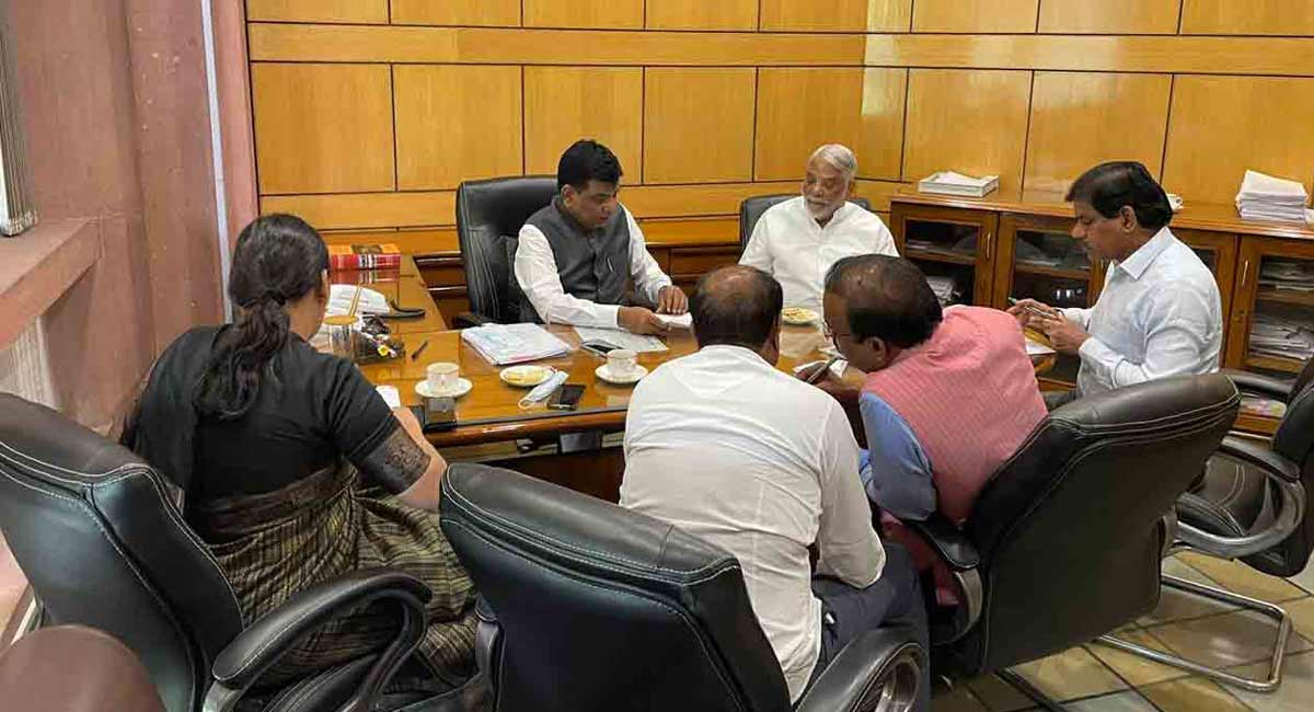 TRS to move privilege motion in Lok Sabha against central minister