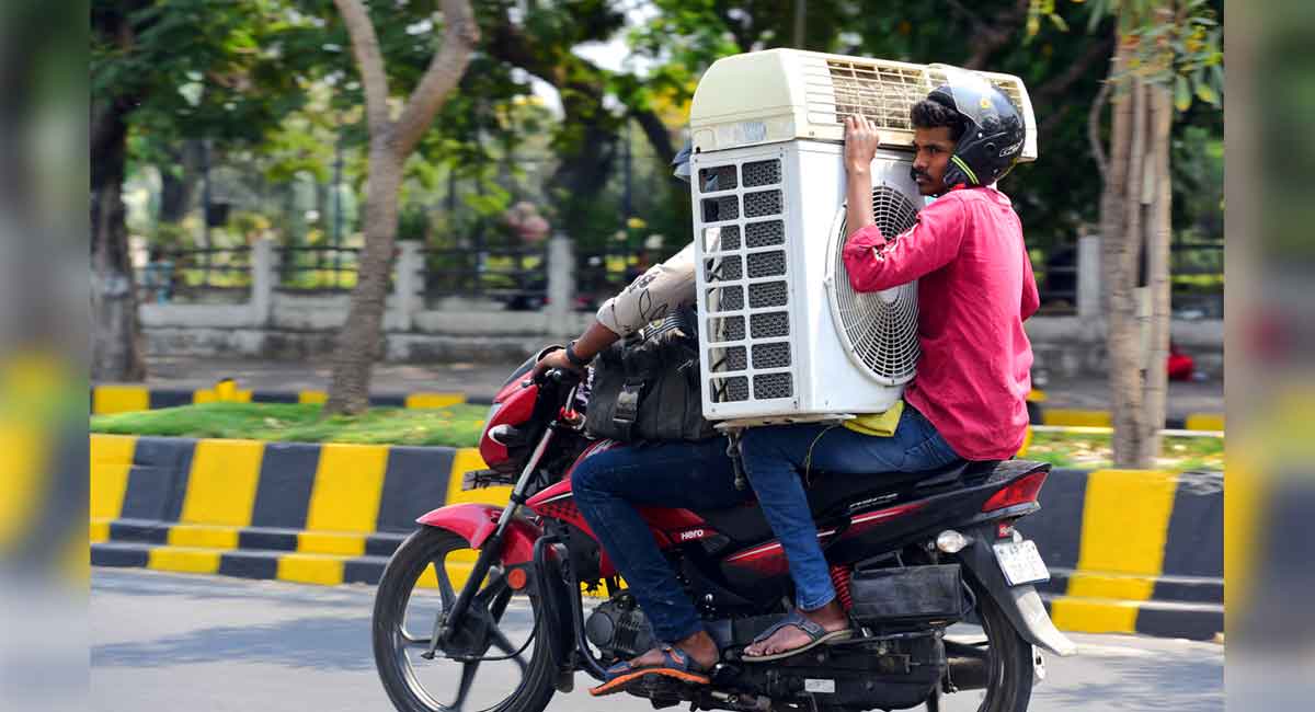 Temperatures in Telangana touch 43 degree Celsius on Tuesday