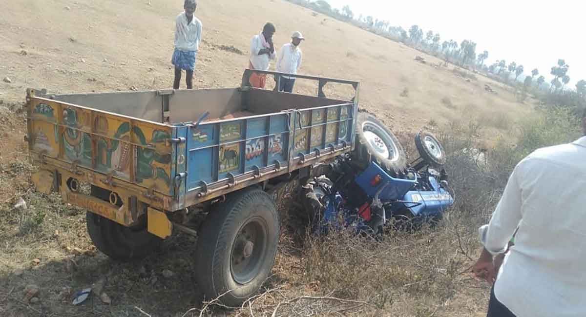 Yadadri-Bhongir: Three dead in freak tractor accident