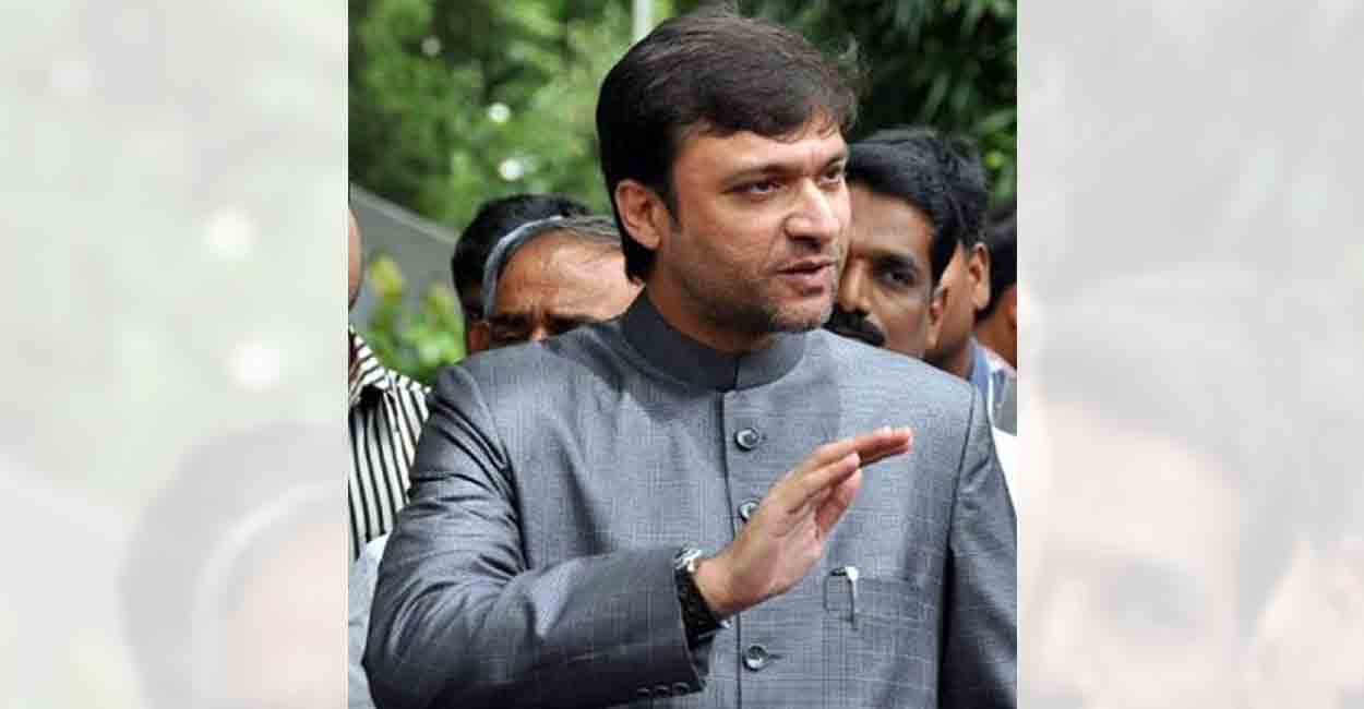 Akbaruddin calls Telangana budget impressive and progressive