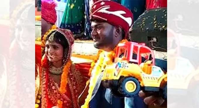 Bulldozer toys given as gifts in wedding in UP’s Prayagraj