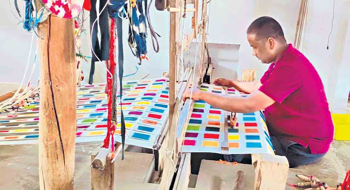 Telangana youngsters infuse new life into Ikat