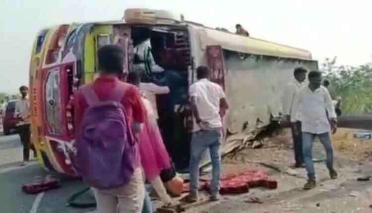 Karnataka: 8 killed, 25 injured as private bus turns turtle