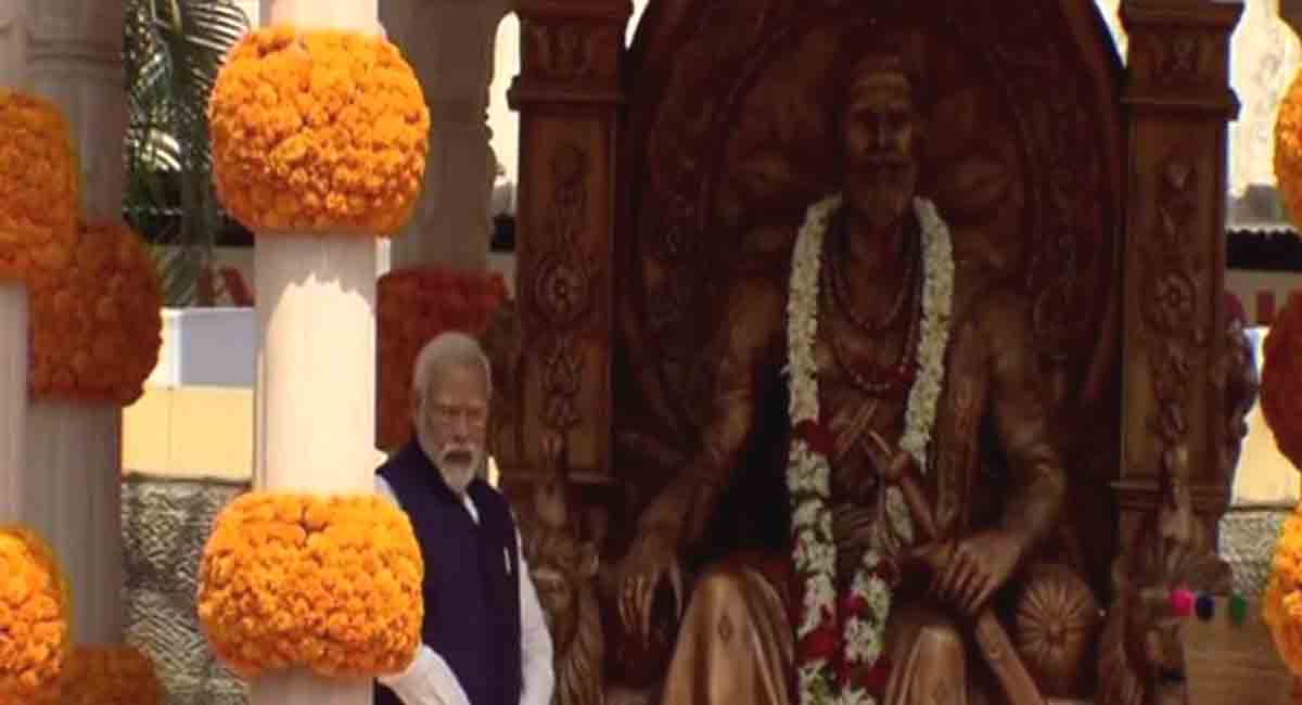 PM Modi unveils statue of Chhatrapati Shivaji Maharaj in Pune