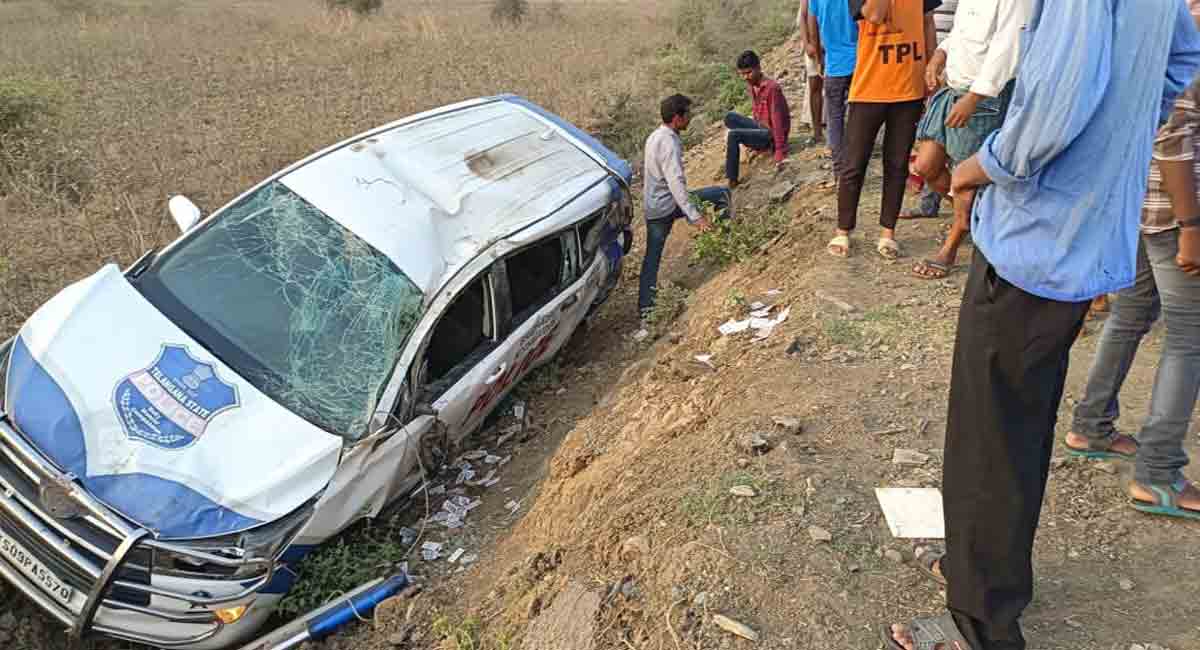Police patrol car overturns, SI escapes miraculously