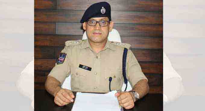 Maoist leader Azad raping women working in the party: SP Dutt 