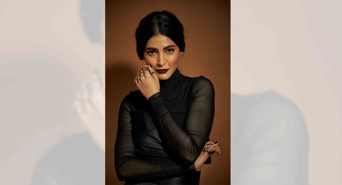 Shruti Haasan feels blessed to live as an actor