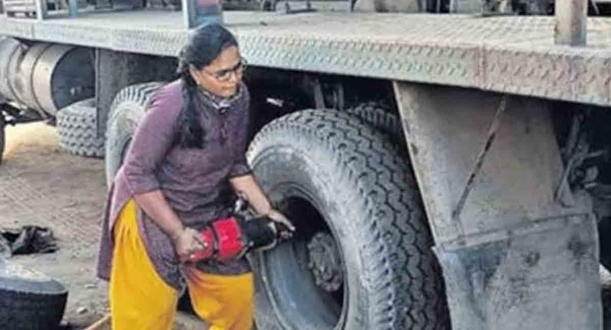 Fixing flat tyres, this Telangana woman breaks gender barrier