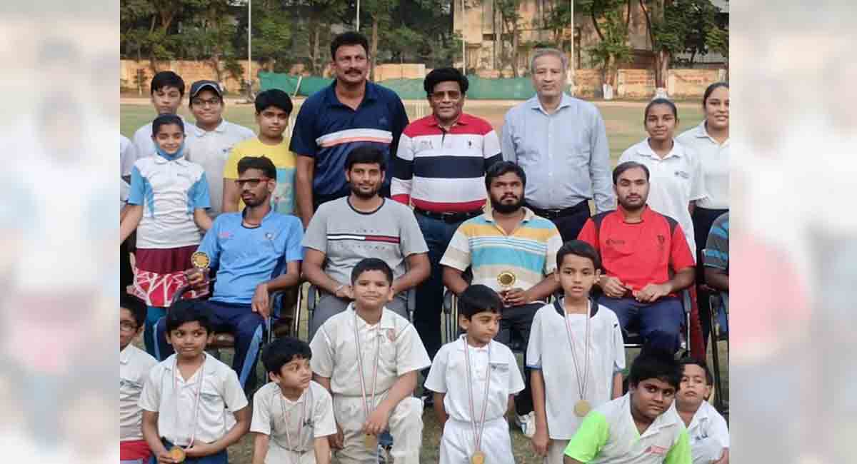Hyderabad: Sarojini Cricket and Fitness Academy felicitates blind cricketers