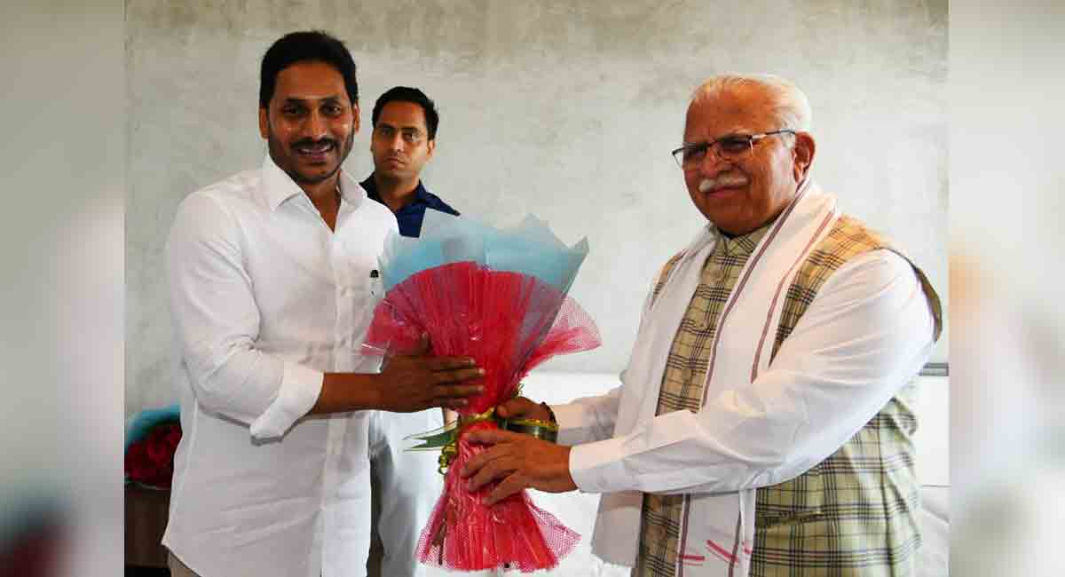 AP CM YS Jagan meets Haryana CM Manoharlal Khattar in Vizag